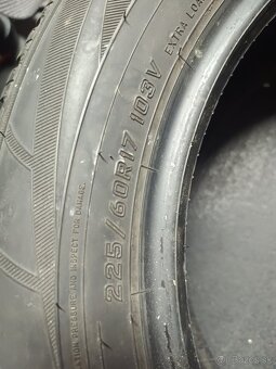 Predám zimné pneumatiky 225/60 R17 Falken - 2