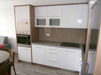 Na prenájom 2 izbový byt s parkovacím miestom, Piešťany. - 2