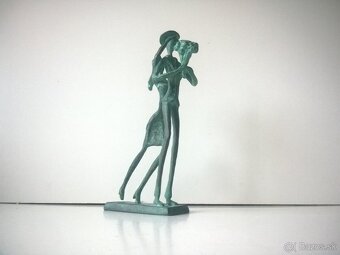 Stretnutie -Bronzová socha - 2