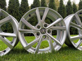 VW / BORBET disky R16 5x112 6,5J ET46 - 2