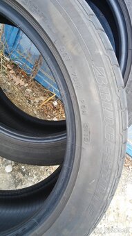 245/45 R18 - 2
