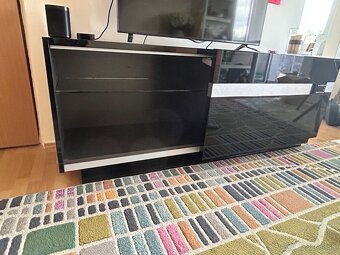 Predám luxusnú obývaciu komodu - 2