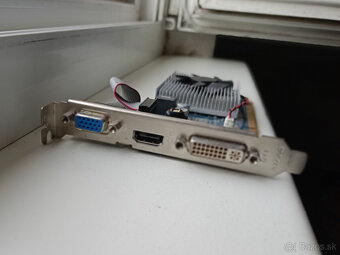Grafická Karta NVIDIA GeForce G210 512 MB DDR2 - 2