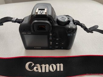 Canon  EOS Rebel XS mám 2ks - 2