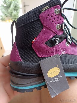 VIBRAM-DACHSTEIN -38. - 2