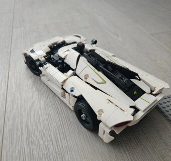 Lego technic koenigsegg jesko absolut - 2