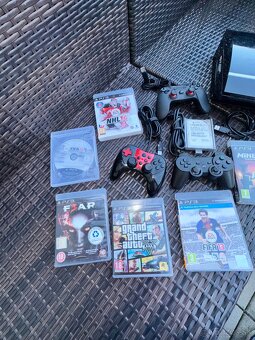 Predám Sony PlayStation 3, 80gb hardisk, - 2