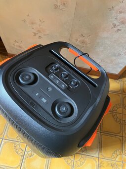 JBL 710 - 2