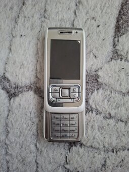 Predám NOKIA E65 - 2