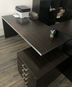 Kancelársky stôl - 2