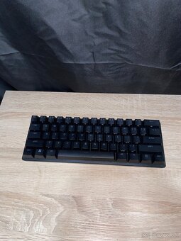 Razer Huntsman Mini – Purple Switch (clicky) - 2