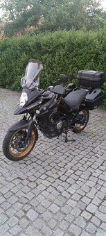 Suzuki V-Strom 650 - 2