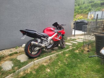 Predám honda cbr600 rok 2004 tp+spz, výmena možná - 2