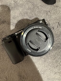Sony Alpha 6000 + 16-50mm OSS objektív + obal - 2