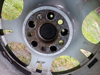 Zimná originál BMW sada 245/40 R19 - 2