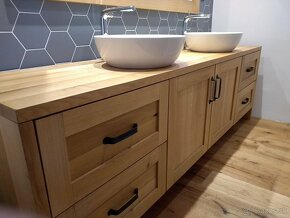 Stolík pod umývadlo " nový dub 1"
- 2