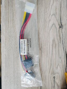 Molex to SATA - 2
