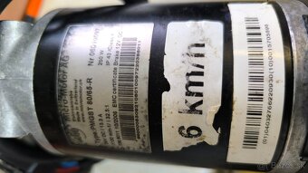 Motorček s prevodovkou - 2