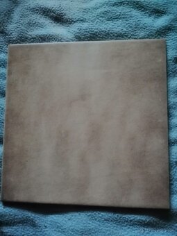 Predám dlažbu 25 x25 cm, Taliansko - 2