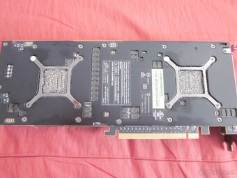 Profi grafika AMD FirePro S7150 x2 16GB GDDR5X - 2