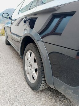 Skoda Octavia 2 scout 4x4 - 2