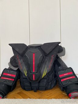 Brankárska vesta Bauer vapor hyperlite2 sr L - 2