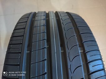 letne pneu 235/40 R19 - 2