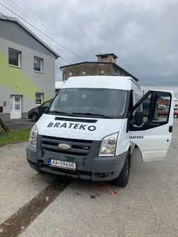 Ford transit 6 miestny - 2