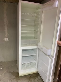 Chladnička s mrazničkou Zanussi - 2
