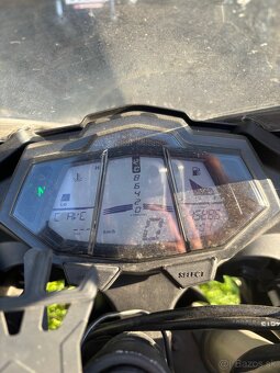 Yamaha YZF-R125 - 2