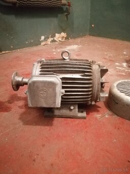 Elektromotor MEZ Frenstat 11kw, 1410ot /min 400V - 2