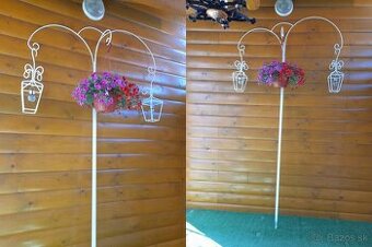 Ručne robený z kovu stojan na kvety s lampášmi 270cm - 2