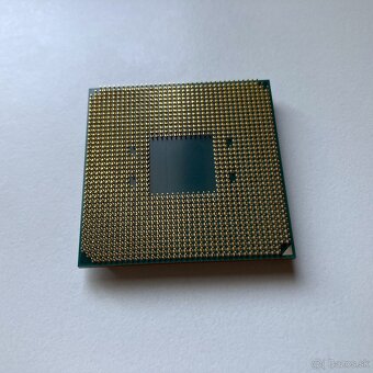 AMD Ryzen 7 3700X - 2
