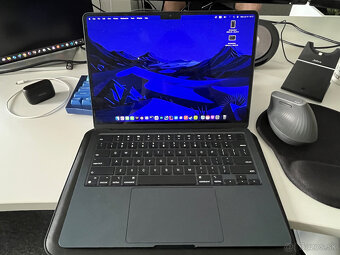 MacBook Air 13" M3 16GB/512GB - 2