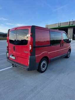 Renault TRAFIC - 2