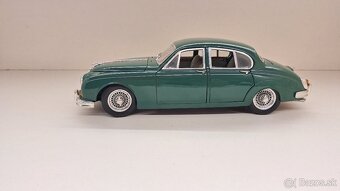 1:18 JAGUAR MARK II - 2