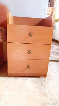 Novy postel s úloznym priestorom plus nočny stolik - 2