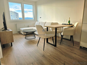 PREDANÝ - Na predaj pekný 2 izbový byt na ulici Krivá, Košic - 2