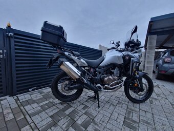 Honda Africa Twin CRF 1000L r,v. 2016, manuál, 2majiteľ - 2