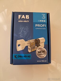 Cylindricka bezpečnostná vložka FAB ☆☆☆ 40-40 s gombíkom - 2