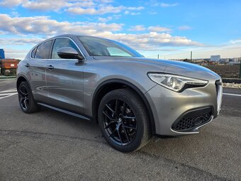 Alfa Romeo Stelvio 2.0 Q4 280ps - 2
