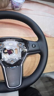 volant TESLA model 3 , Tesla Y VYHRIEVANÝ  - 2