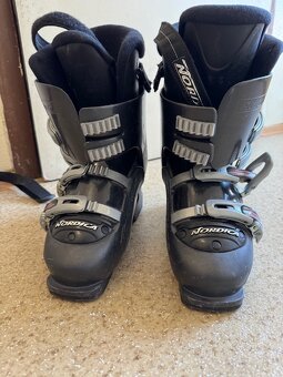 Predám lyžiarske topánky - 2