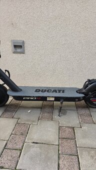 Elektricka kolobezka ducati pro 2 - 2