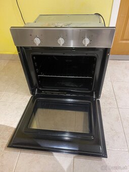 Predám vstavanu rúru Candy - 2