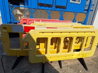 Plastove zabrany - 2