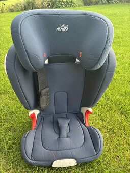 autosedačku Romer KIDFIX II XP SICT 2020 - 2