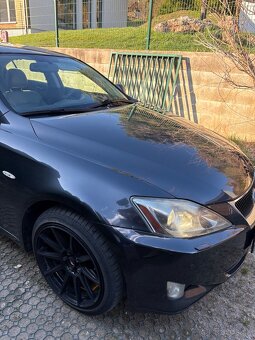 Lexus is 220d 147kw 271kxxx - 2