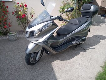 Eladó /Na predaj  Piaggio X10 Executive 500 - 2