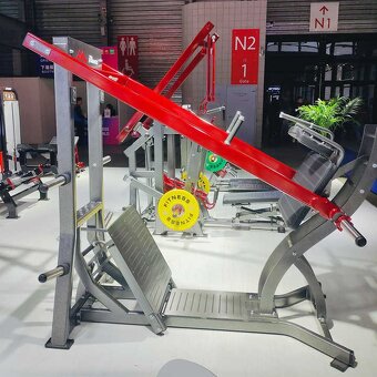 Pendulum squat - 2